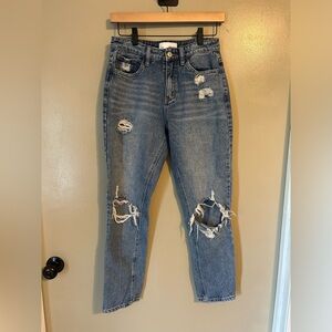 Vervet distressed knee straight leg jeans size 25
